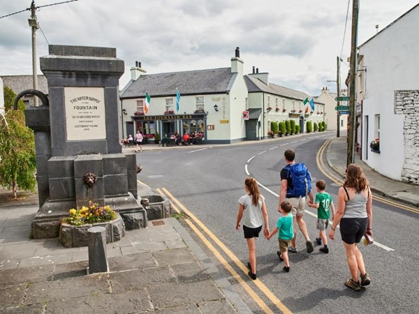Hylands Burren Hotel