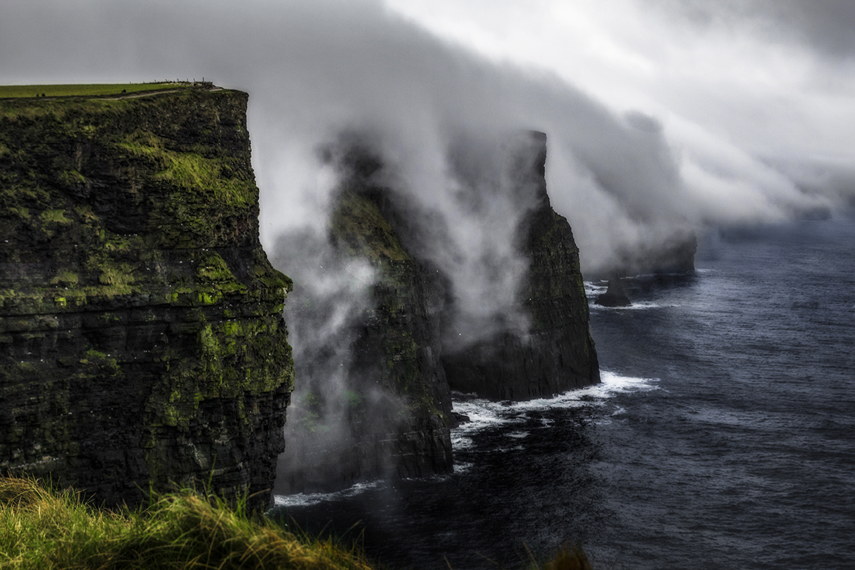 Ethereal Cliffs (S)